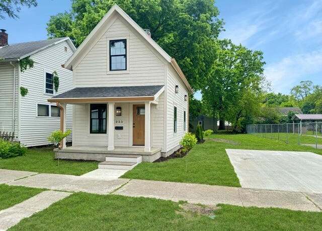 Property at 233 E Market St, Urbana, OH 43078, 2 beds, 1.5 baths