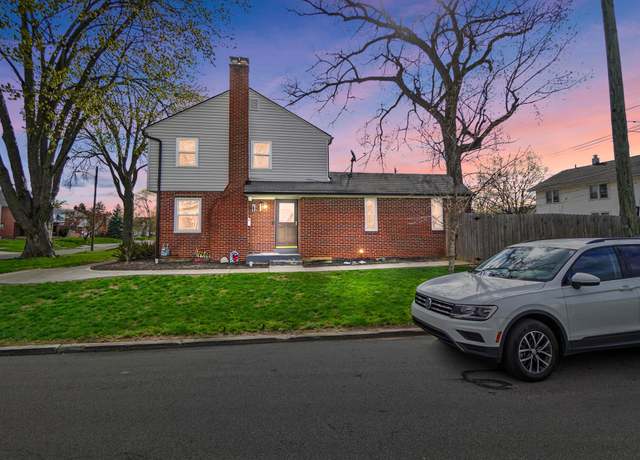 Property at 3033 Wicklow Rd, Columbus, OH 43204, 4 beds, 2 baths
