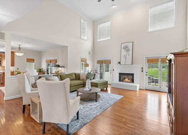 Photo of 6432 Grasslands Ct, Westerville, OH 43082