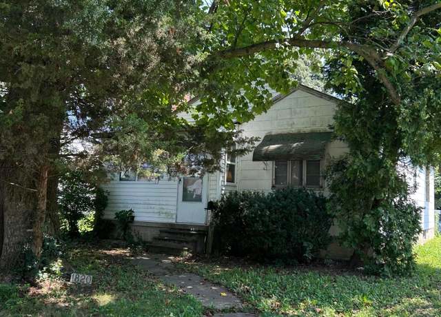 Property at 1820 Oakwood Ave, Columbus, OH 43207, 2 beds, 1 bath