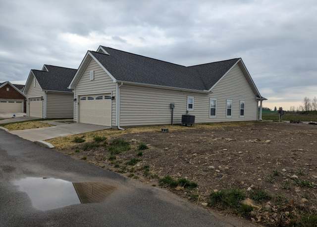 Property at 421 Republic Way, Marion, OH 43302, 2 beds, 2 baths