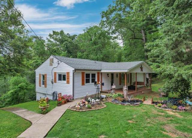 Property at 3255 Crawfis Rd SE, Lancaster, OH 43130, 3 beds, 2 baths