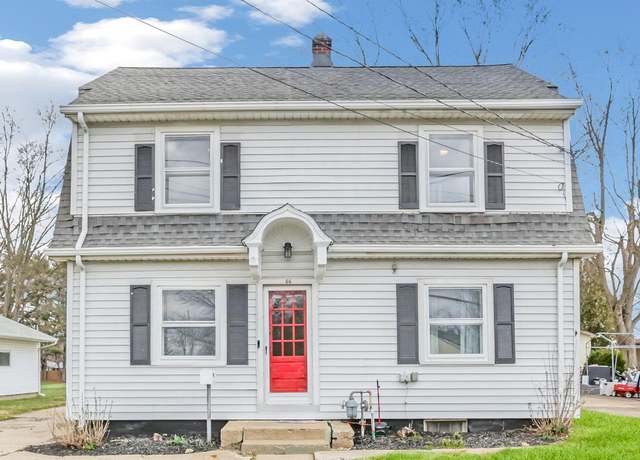 Property at 66 N 40th St, Newark, OH 43055, 3 beds, 2 baths