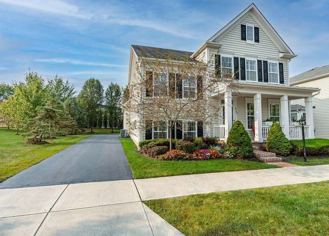 Photo of 8127 Griswold Dr, New Albany, OH 43054