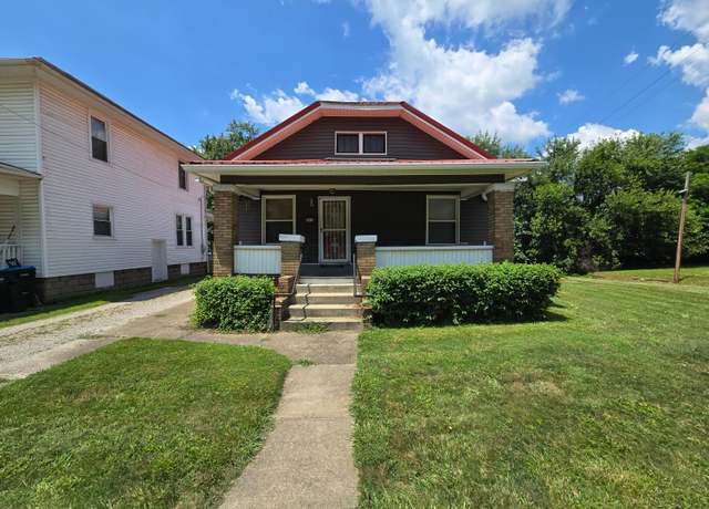 Property at 321 Wayne Ave, Zanesville, OH 43701, 2 beds, 1.5 baths