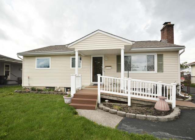 Property at 801 Joyful St, Columbus, OH 43204, 4 beds, 1.5 baths