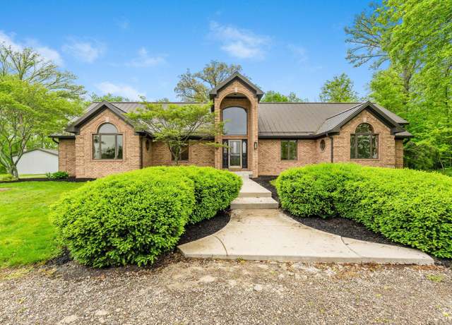 Property at 3100 Kropp Rd, Grove City, OH 43123, 5 beds, 4 baths