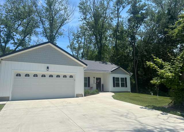 Property at 13334 Pine Rd NE, Thornville, OH 43076, 3 beds, 2 baths
