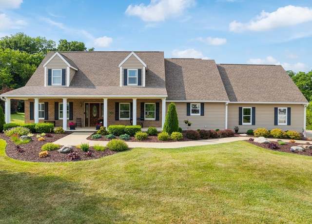 Property at 852 Stone Creek Blvd, Ashland, OH 44805, 4 beds, 3.5 baths