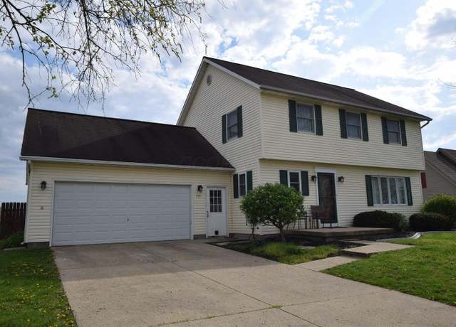 Property at 947 Old Farm Rd, Urbana, OH 43078, 4 beds, 2.5 baths