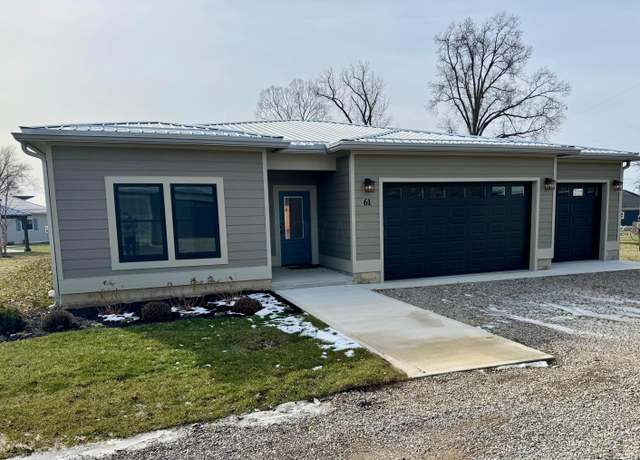 Property at 61 Lippert Ln, Buckeye Lake, OH 43008, 3 beds, 3 baths