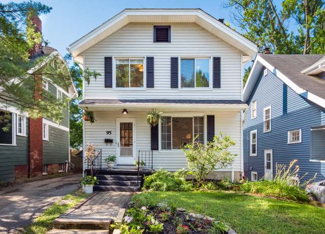 Property at 95 E Pacemont Rd, Columbus, OH 43202, 3 beds, 2 baths