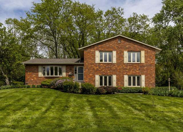 Property at 4522 Crompton Dr, Columbus, OH 43220, 4 beds, 2.5 baths