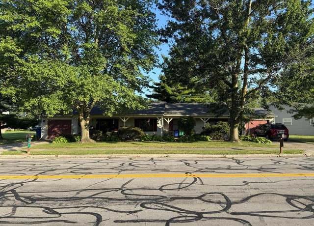 Property at 545 Executive Blvd, Delaware, OH 43015, 4 beds