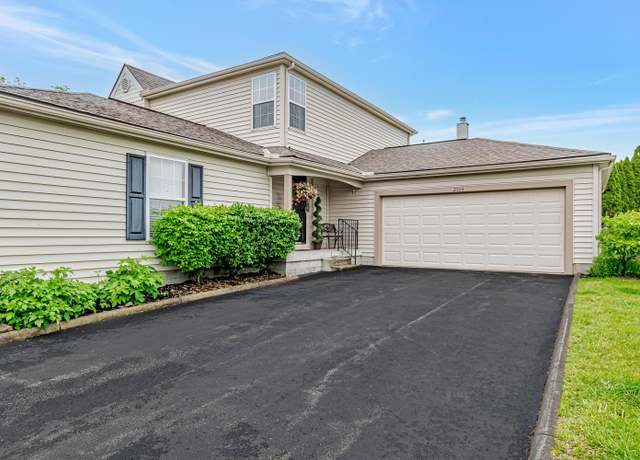 Property at 2514 Maxim Ln, Columbus, OH 43235, 2 beds, 2.5 baths