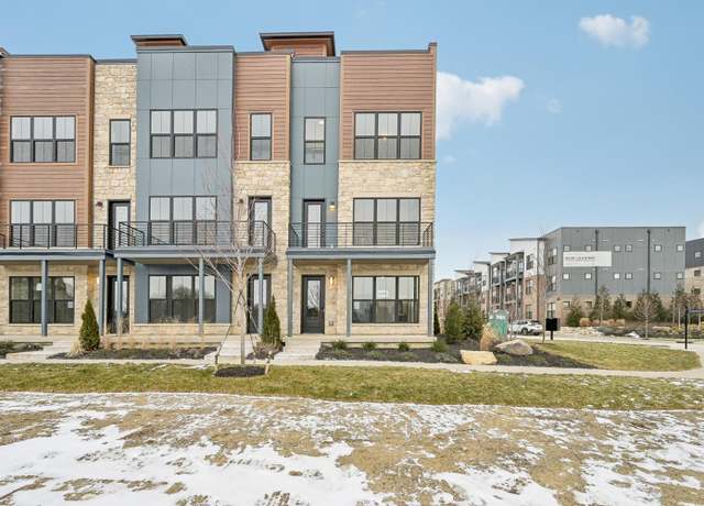 Property at 2250 Quarry Trails Dr, Columbus, OH 43228, 3 beds, 3.5 baths