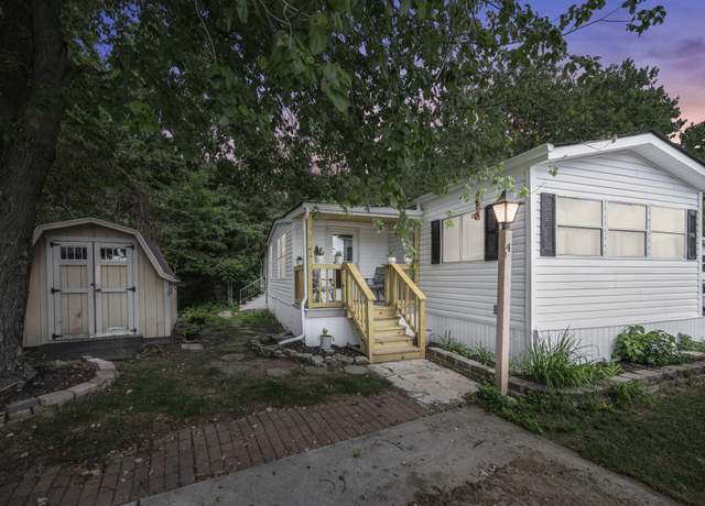 Property at 4 Ravine Ridge Dr, Delaware, OH 43015, 2 beds, 1.5 baths