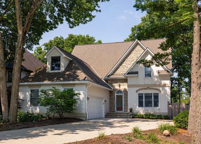 Property at 3441 Sunset Dr, Columbus, OH 43221, 4 beds, 2.5 baths