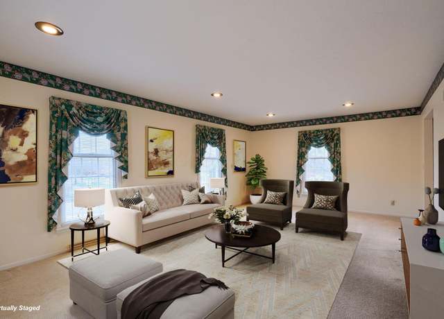 Property at 416 Crestview Dr NE, Lancaster, OH 43130, 4 beds, 2.5 baths