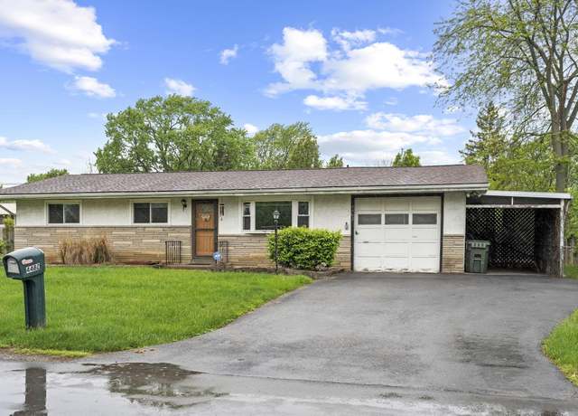 Property at 4482 Beacon Hill Rd, Columbus, OH 43228, 3 beds, 1 bath