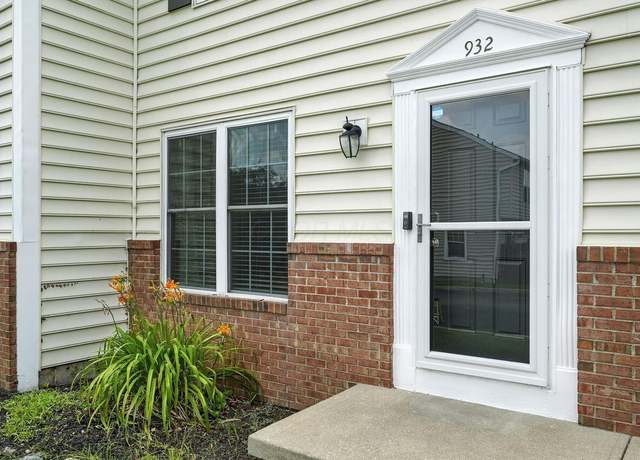 Property at 932 Philadelphia Dr Unit 14D, Westerville, OH 43081, 2 beds, 2.5 baths
