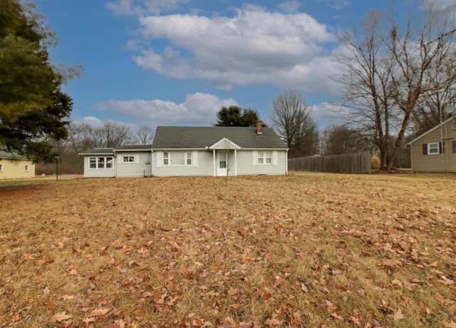 Property at 224 Marion Cardington Rd W, Marion, OH 43302, 2 beds, 1 bath