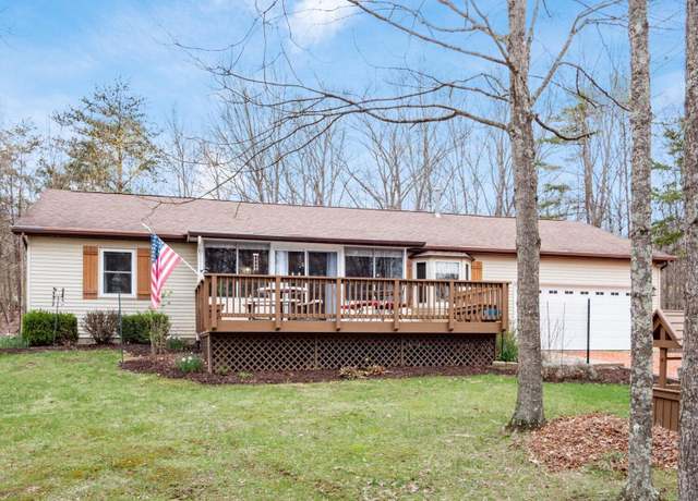 Property at 870 Iroquois Ct Unit A, Sugar Grove, OH 43155, 3 beds, 3 baths