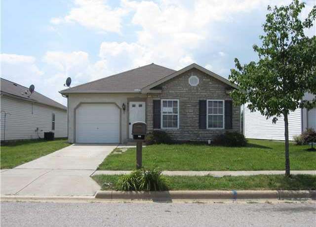Property at 4155 Town Square Dr, Canal Winchester, OH 43110, 4 beds, 2 baths