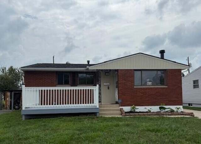 Property at 776 Harwood Dr, Columbus, OH 43228, 3 beds, 2 baths