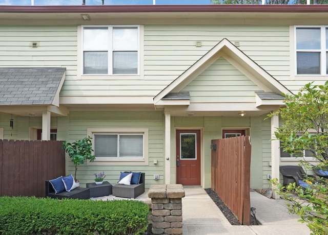 Property at 1096 Perry St Unit B, Columbus, OH 43201, 1 bed, 1.5 baths