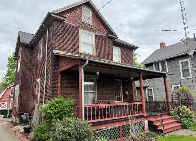 Property at 541 Pearl St, Marion, OH 43302, 3 beds, 1.5 baths