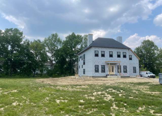 Photo of 7301 Wood Edge Ln, New Albany, OH 43054