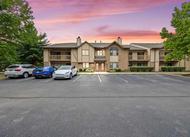 Property at 2160 Hedgerow Rd Unit 2160C, Columbus, OH 43220, 2 beds, 2 baths