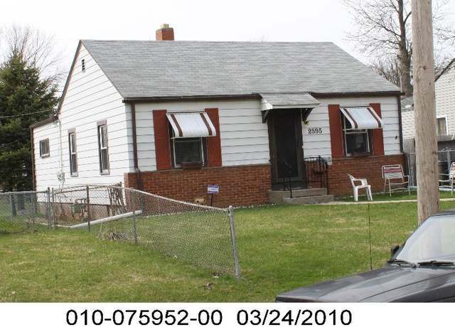 Property at 2595 Grasmere Ave, Columbus, OH 43211, 3 beds, 1 bath