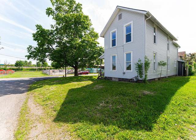 Property at 167 Essex St, Newark, OH 43055, 5 beds