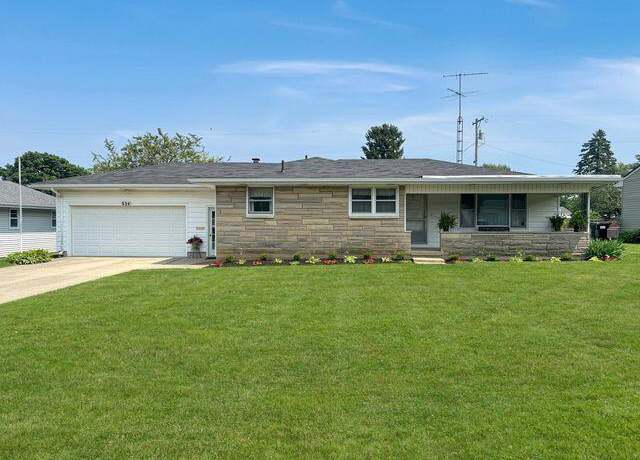Property at 834 Amherst Dr, Urbana, OH 43078, 3 beds, 1.5 baths
