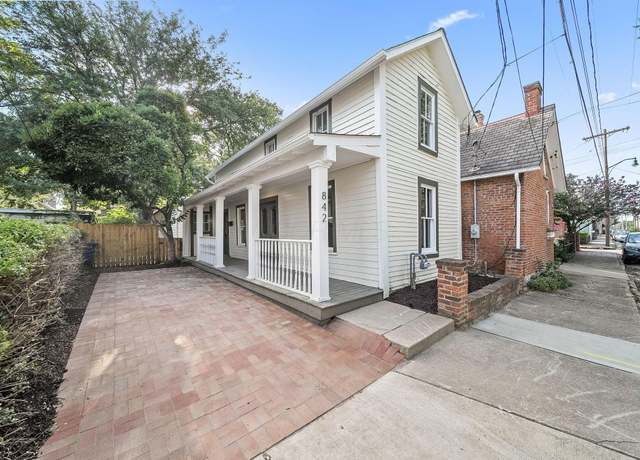 Property at 842 S Pearl St, Columbus, OH 43206, 2 beds, 1 bath
