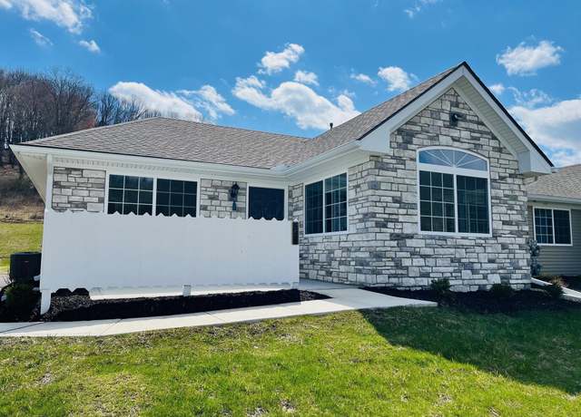 Property at 736 Whitetail Loop, Newark, OH 43055, 2 beds, 2 baths