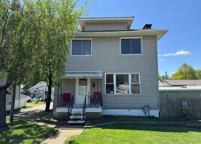 Property at 610 W Wheeling St, Lancaster, OH 43130, 3 beds, 1.5 baths