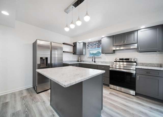 Property at 1345 Molly Ln, Columbus, OH 43207, 3 beds, 2 baths