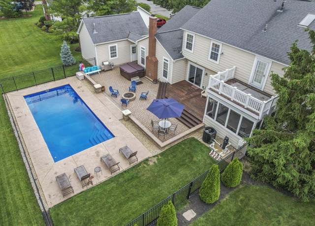 Property at 9606 Ireland Ct, Powell, OH 43065, 5 beds, 2.5 baths