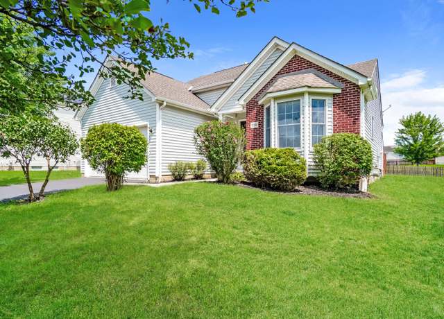 Property at 1080 Oxford Dr N, Pataskala, OH 43062, 3 beds, 2.5 baths
