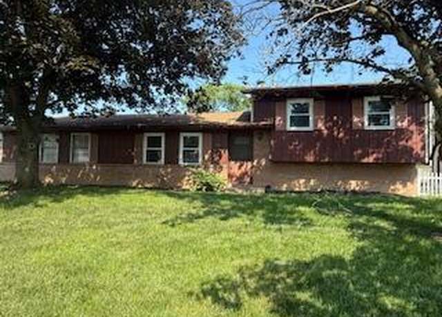 Property at 3474 Highland St, Grove City, OH 43123, 3 beds, 2.5 baths