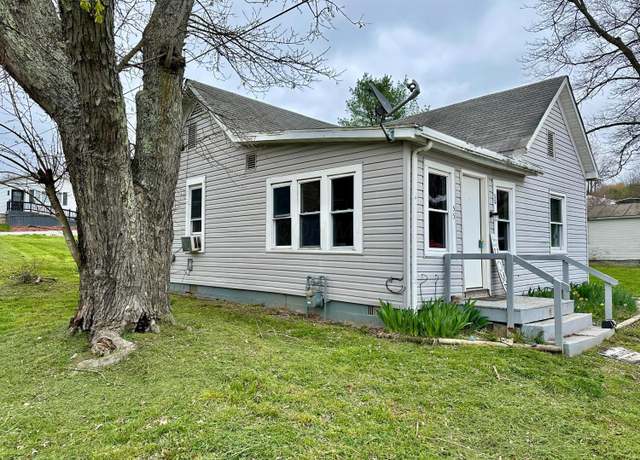 Property at 55 Hill St, Wellston, OH 45692, 2 beds, 1 bath