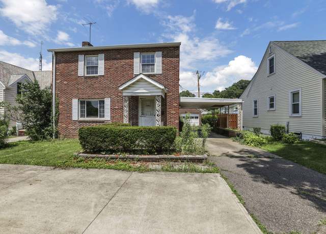 Property at 1444 N Columbus St, Lancaster, OH 43130, 3 beds, 2 baths