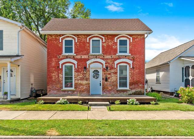 Property at 223 E Mill St, Circleville, OH 43113, 3 beds, 2.5 baths