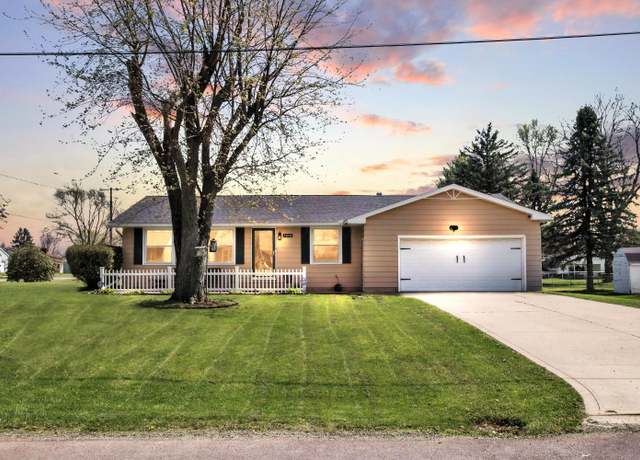 Property at 1516 Grace St, Mansfield, OH 44905, 3 beds, 1.5 baths