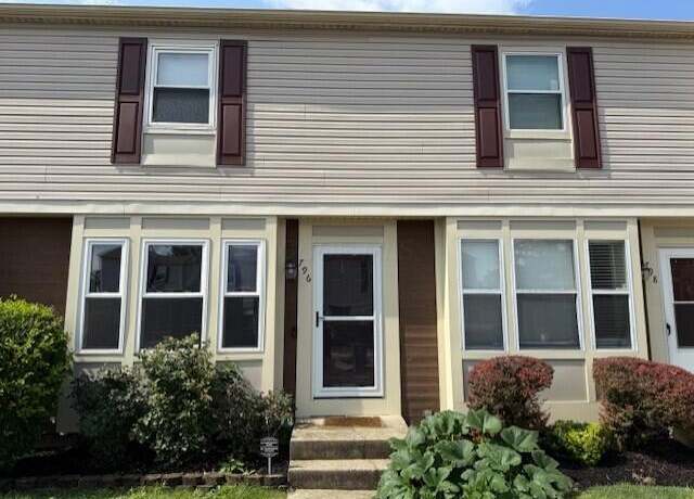 Property at 796 Cap Ln Unit 21C, Columbus, OH 43085, 2 beds, 1 bath