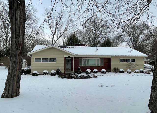 Property at 554 N Pearl St, Granville, OH 43023, 3 beds, 2 baths