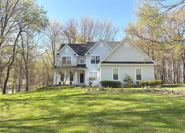 Property at 33 Hampden Dr, Granville, OH 43023, 4 beds, 2.5 baths